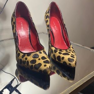 Nine West leopard work pumps